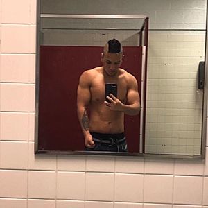 Meet your Posher, Devan